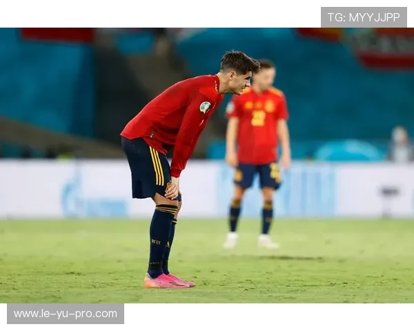 比利亚戳破真相！西班牙9号真无人？炮轰算法不懂球，点名世界级巨星