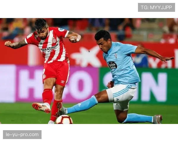 塞维利亚主帅激情战术点燃新赛季，球队状态回暖引关注