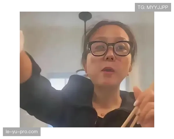 戴资颖比赛结束第一时间秒变“家庭主妇”？买菜做饭图曝光这生活反差也太大了吧！